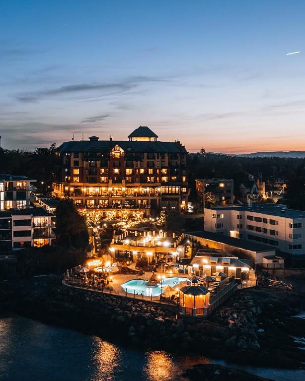 Oak Bay Beach Hotel at dusk